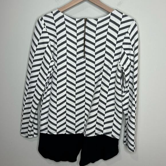 Pleione Geometric Print Shirt Size S Long Sleeves Underlay Back Zipper Layered - Picture 5 of 8